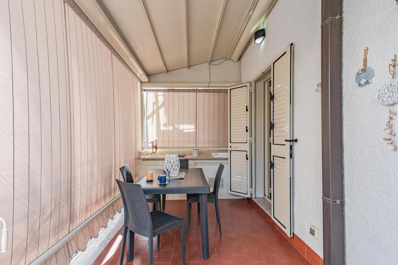 Appartamento Naxos Bay Flat With Terrace 50 Meters From The Sea Giardini Naxos Esterno foto